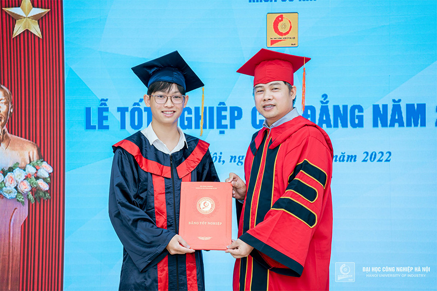 Tốt nghiệp cao đẳng cơ khí gọi là gì?